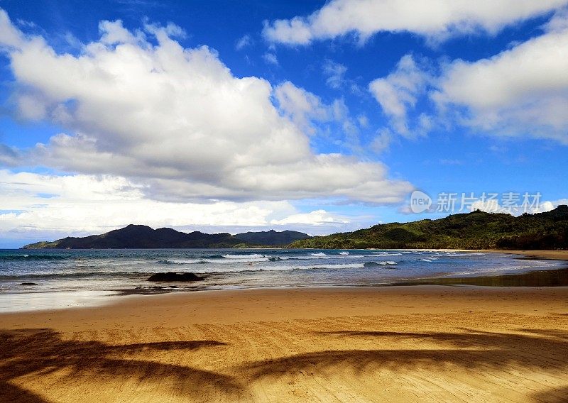 Duli海滩，El Nido，巴拉望岛